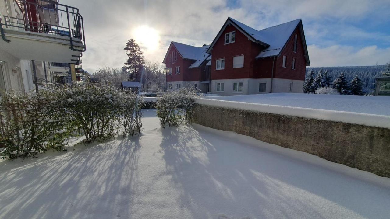 Wohlfühl-Ferienwohnung mit Tiefgarage im Grünen Oberhof  Exterior foto